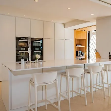 Le Faune - Ultra-luxurious 10 En-suites With Sea View And Tennis Willa