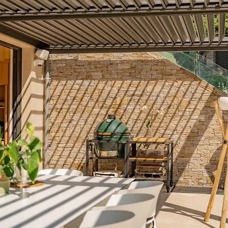 Le Faune - Ultra-luxurious 10 En-suites With Sea View And Tennis Willa