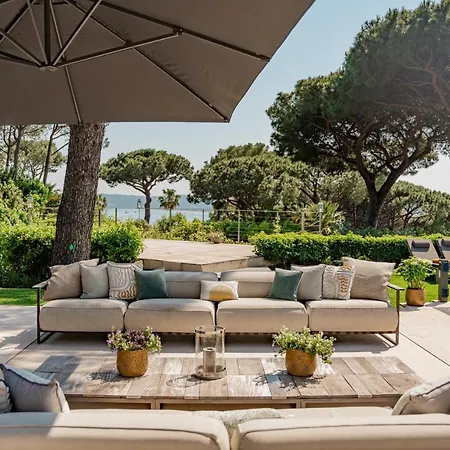 Le Faune - Ultra-luxurious 10 En-suites With Sea View And Tennis Willa